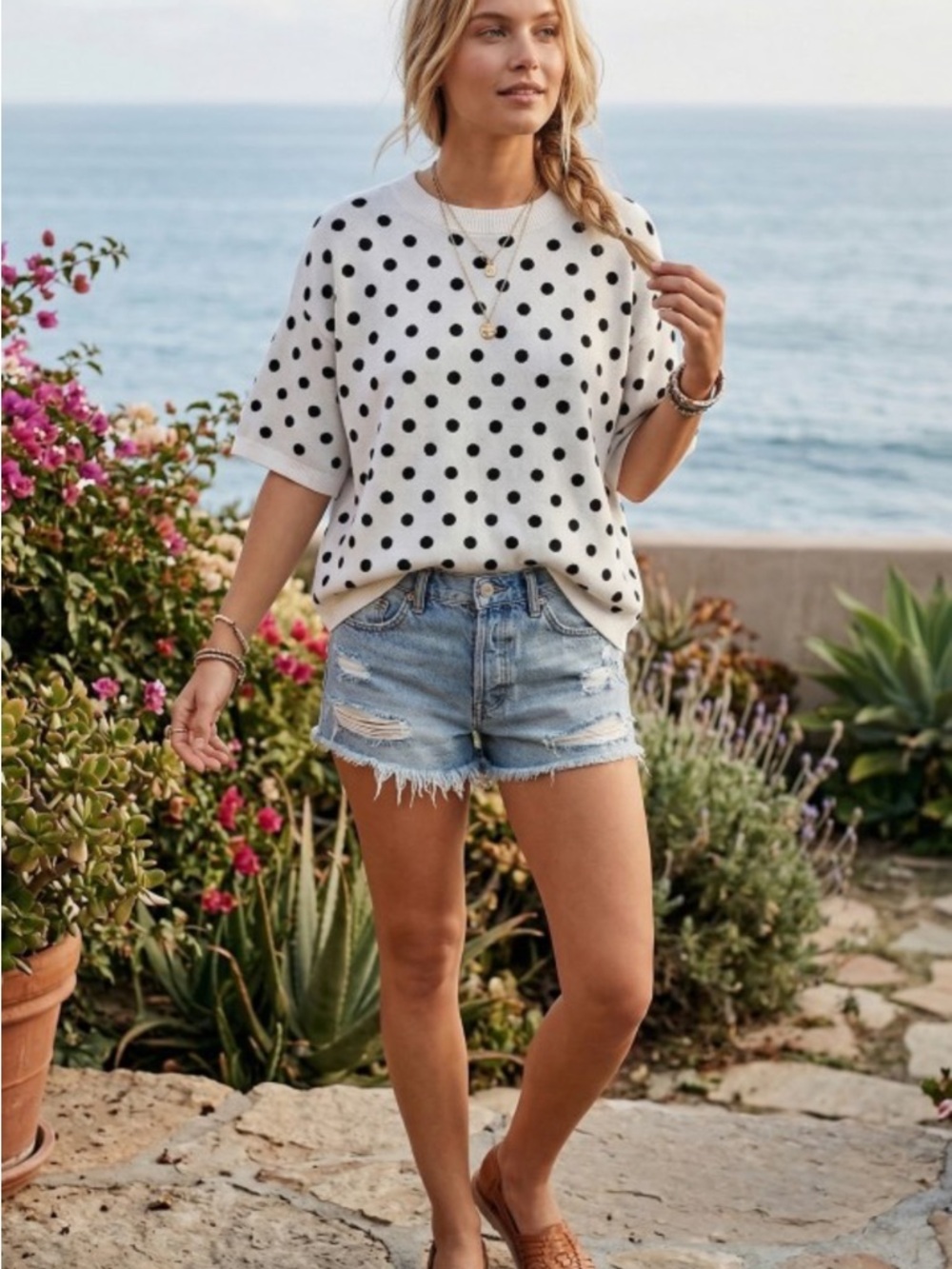 180. Polka dot oversized boxy short sleeve drop shoulder sweater white black